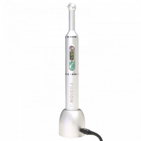 DentLight Fusion 4 - светодиодная полимеризационная лампа с функцией трансиллюминации, цвет серебристый