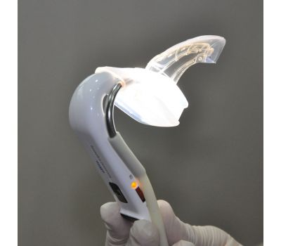 Dentozone eBite (Electronic Bite) - беспроводная система интраоральной подсветки и аспирации